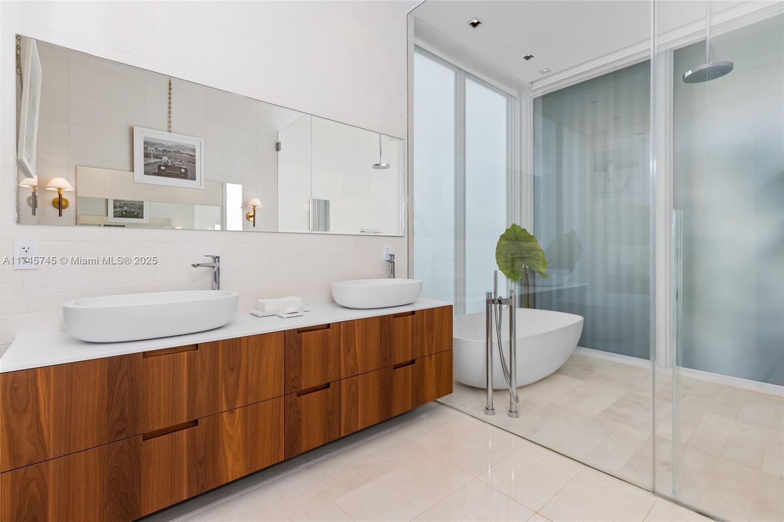 The Ritz Carlton Miami Bea - Residential