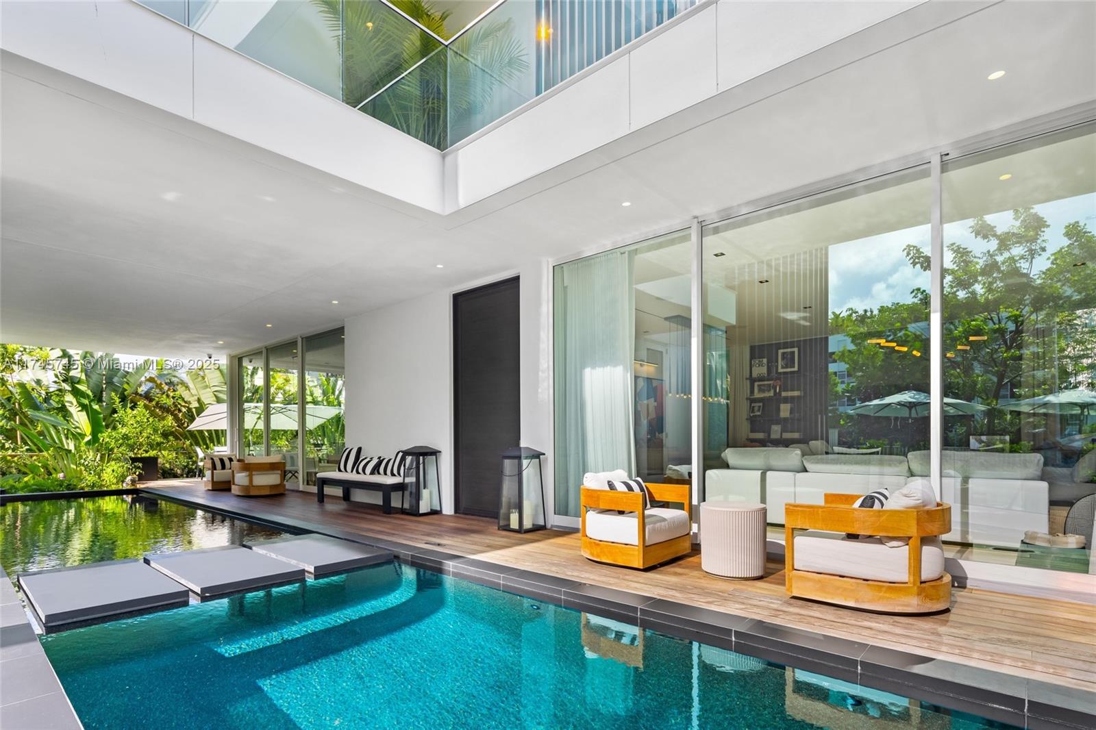 The Ritz Carlton Miami Bea - Residential