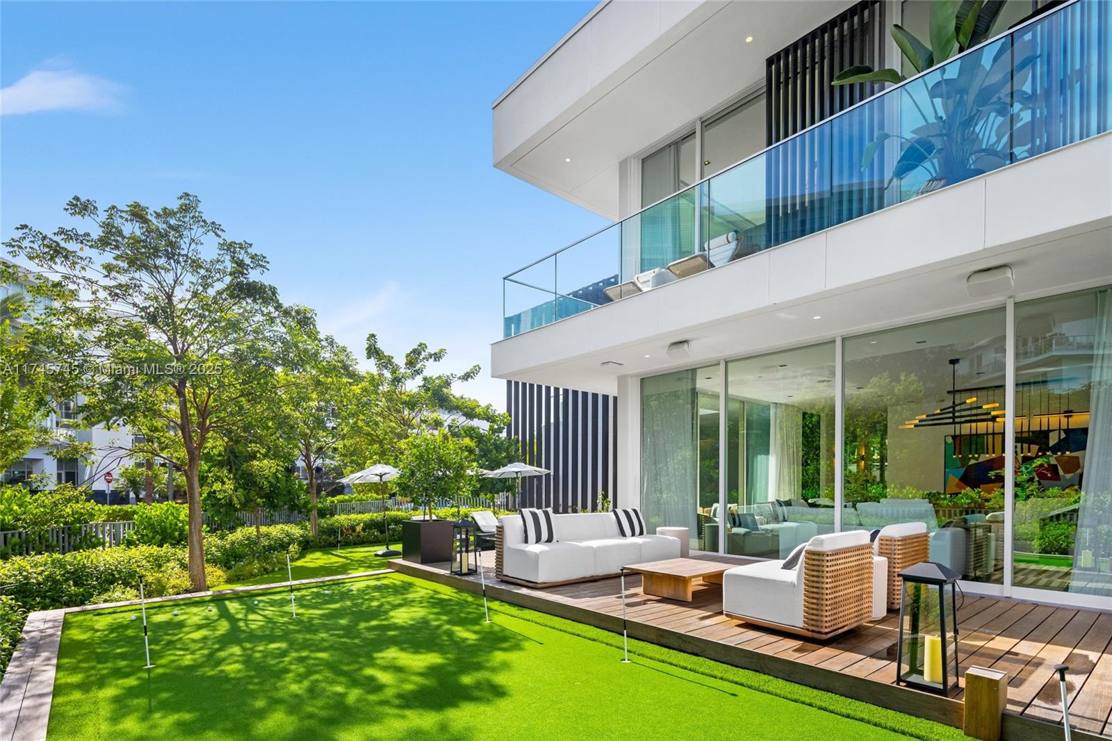 The Ritz Carlton Miami Bea - Residential