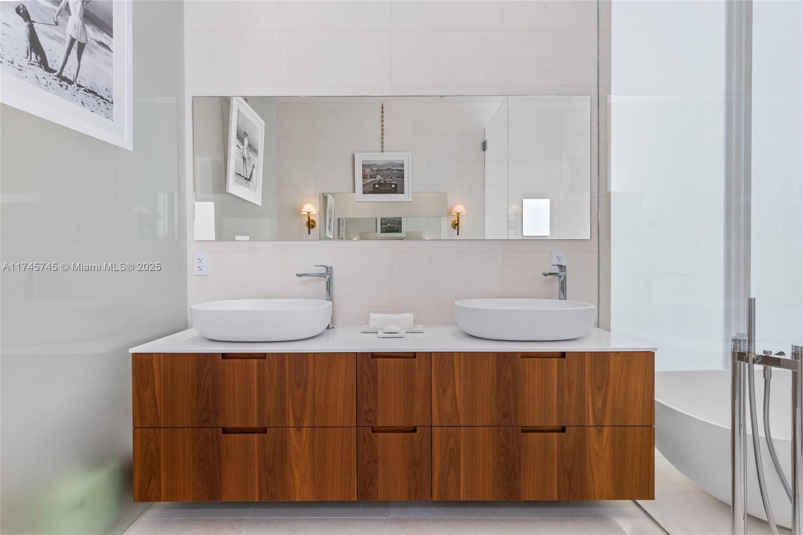 The Ritz Carlton Miami Bea - Residential
