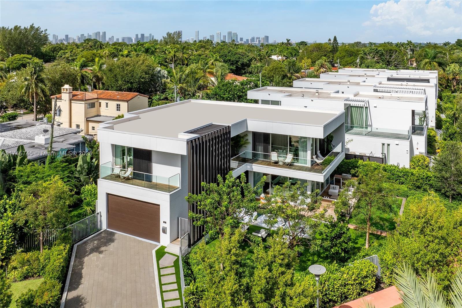 The Ritz Carlton Miami Bea - Residential