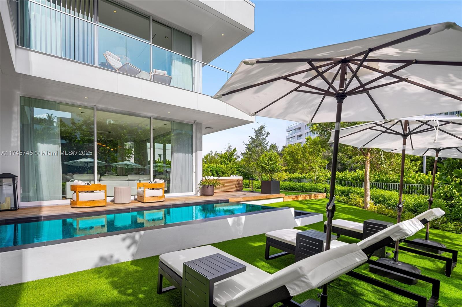 The Ritz Carlton Miami Bea - Residential