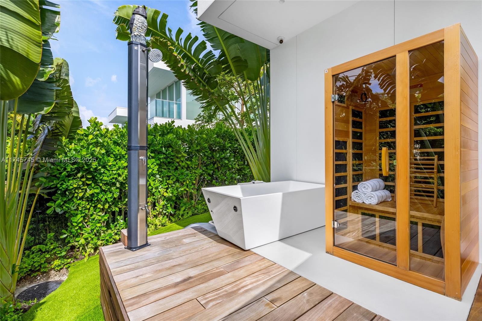 The Ritz Carlton Miami Bea - Residential