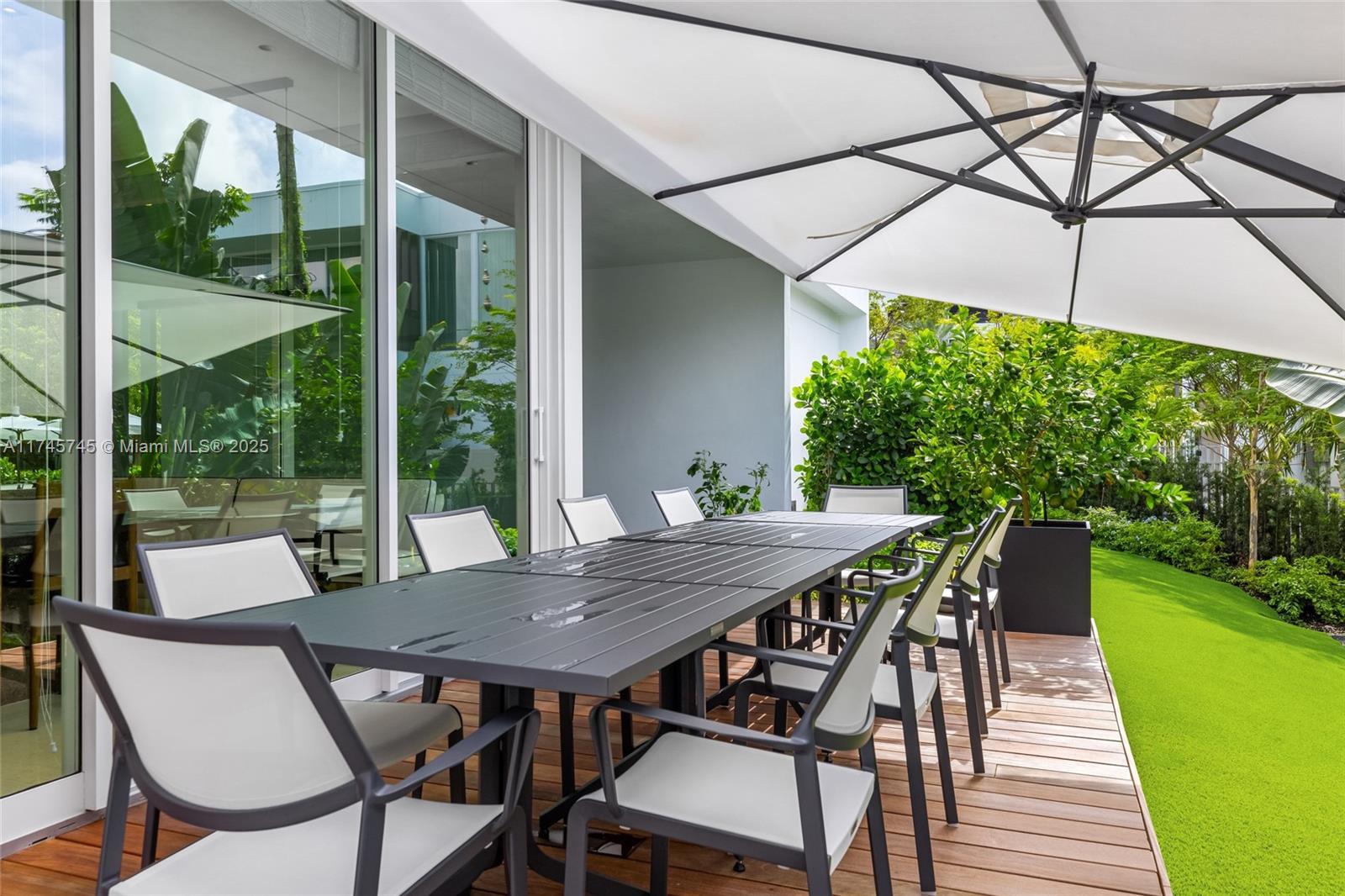 The Ritz Carlton Miami Bea - Residential