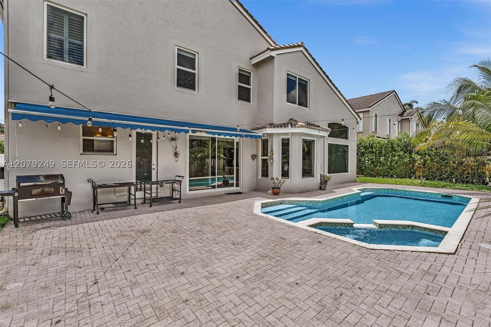 3433 SW 52nd ct