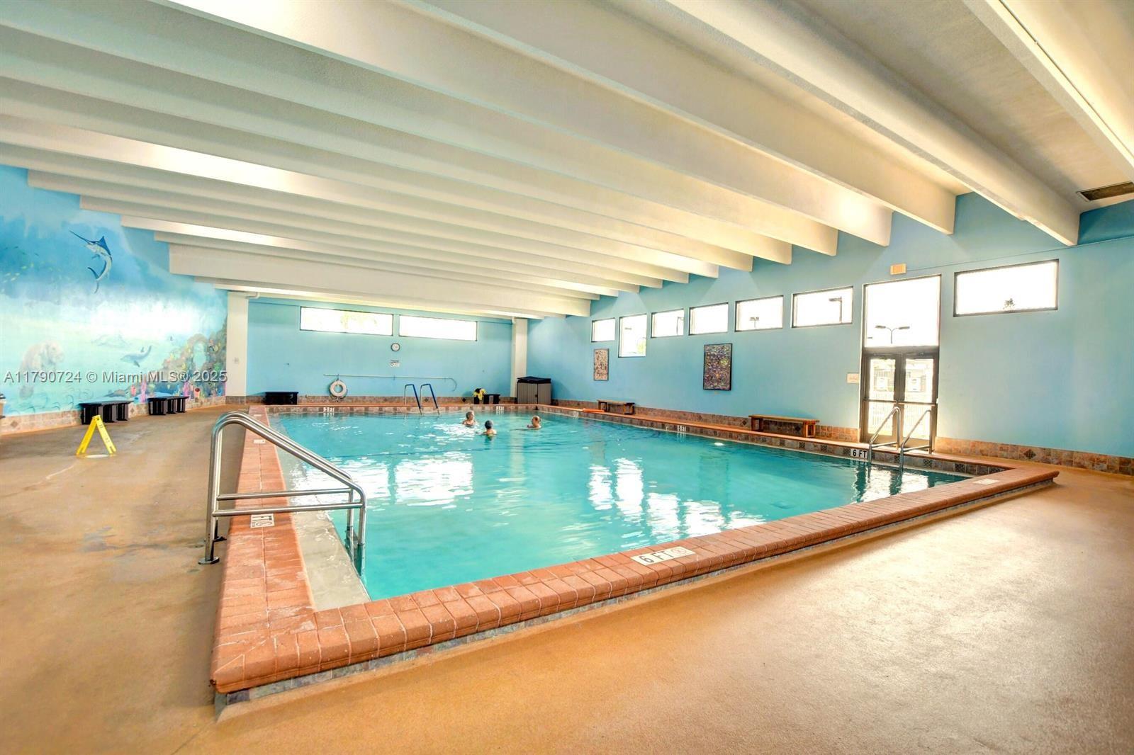 LYNDHURST D CONDO - Residential