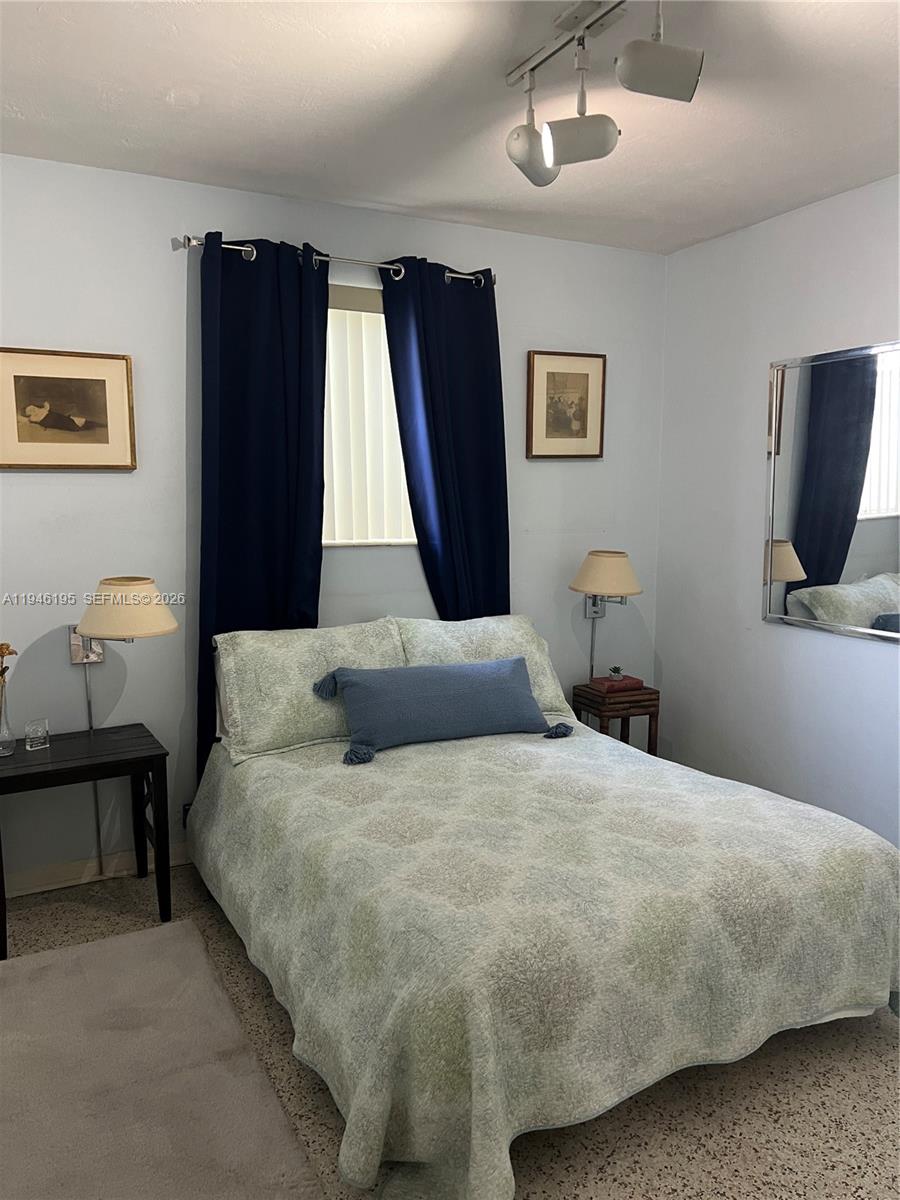 HIALEAH 14 ADDN - Residential