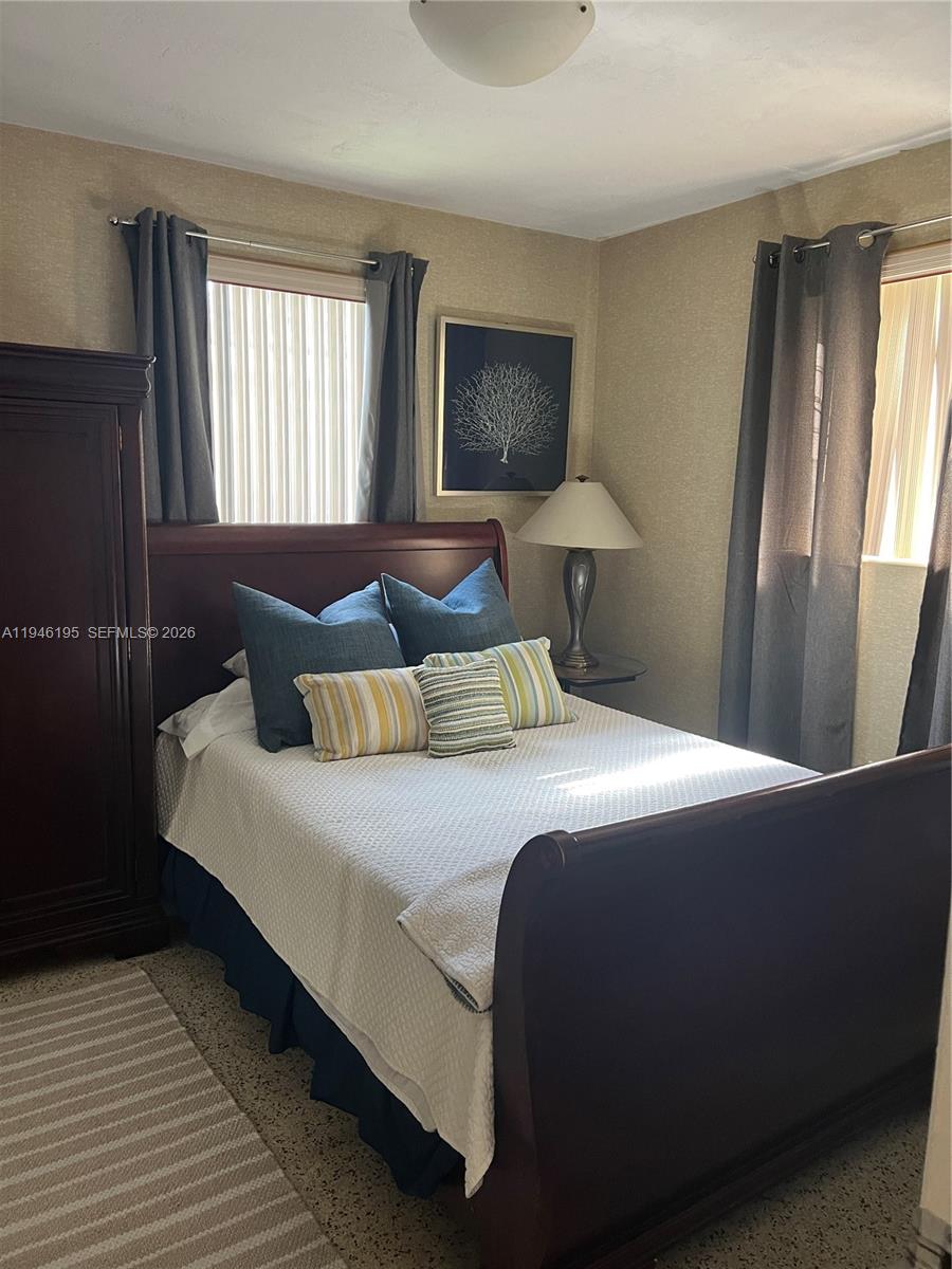 HIALEAH 14 ADDN - Residential