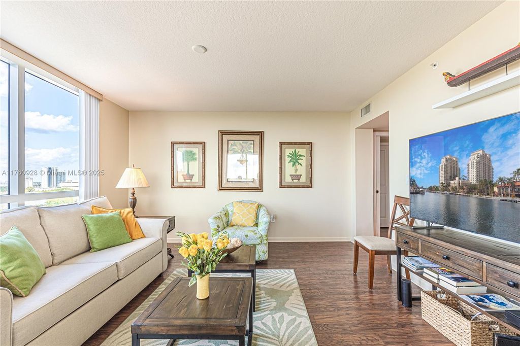 Photo of 610 W Las Olas Blvd #1213N, Fort Lauderdale, FL 33312 (MLS # A11760928)