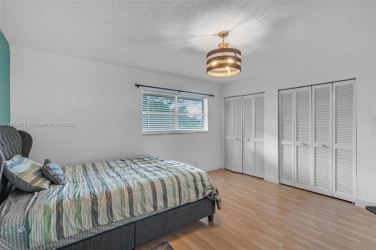 INVERRARY COUNTRY CLUB - Residential Lease