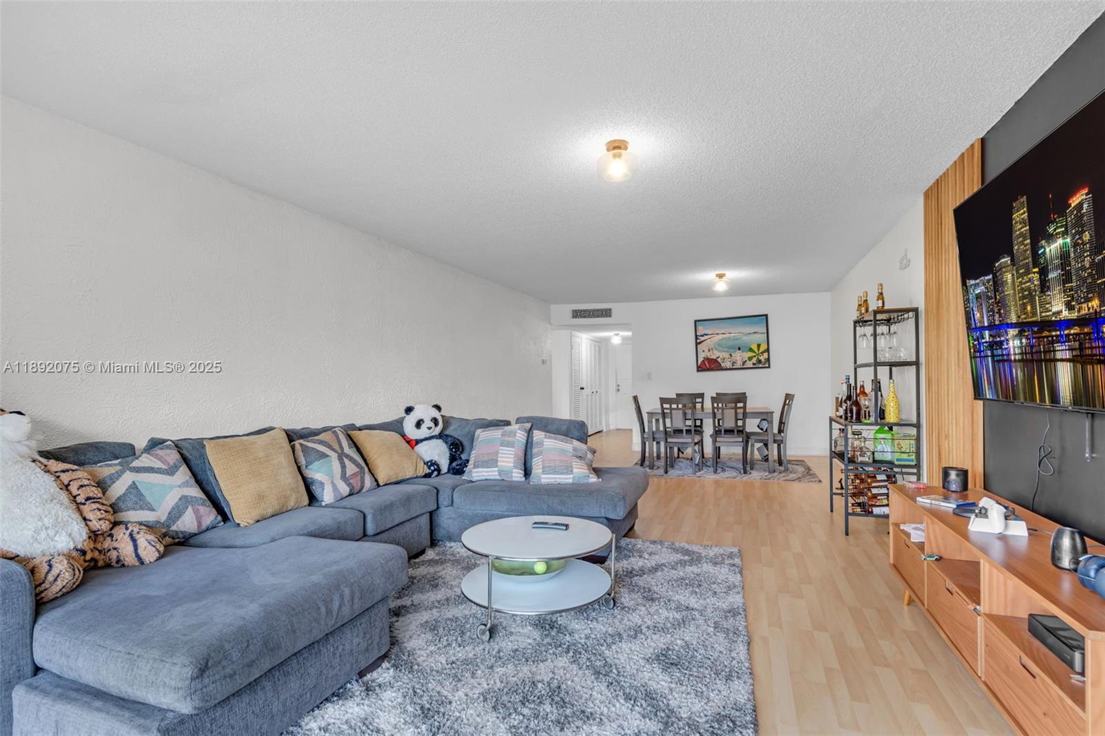 INVERRARY COUNTRY CLUB - Residential Lease