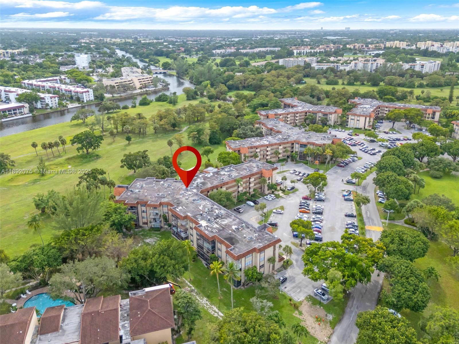 INVERRARY COUNTRY CLUB - Residential Lease