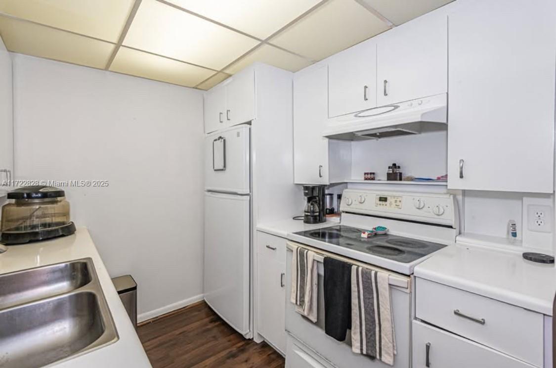 REXFORD AT CENTURY VILLAG - Residential Lease