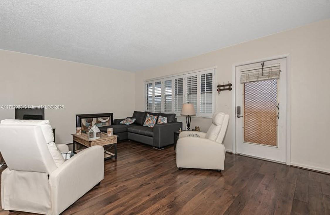 REXFORD AT CENTURY VILLAG - Residential Lease