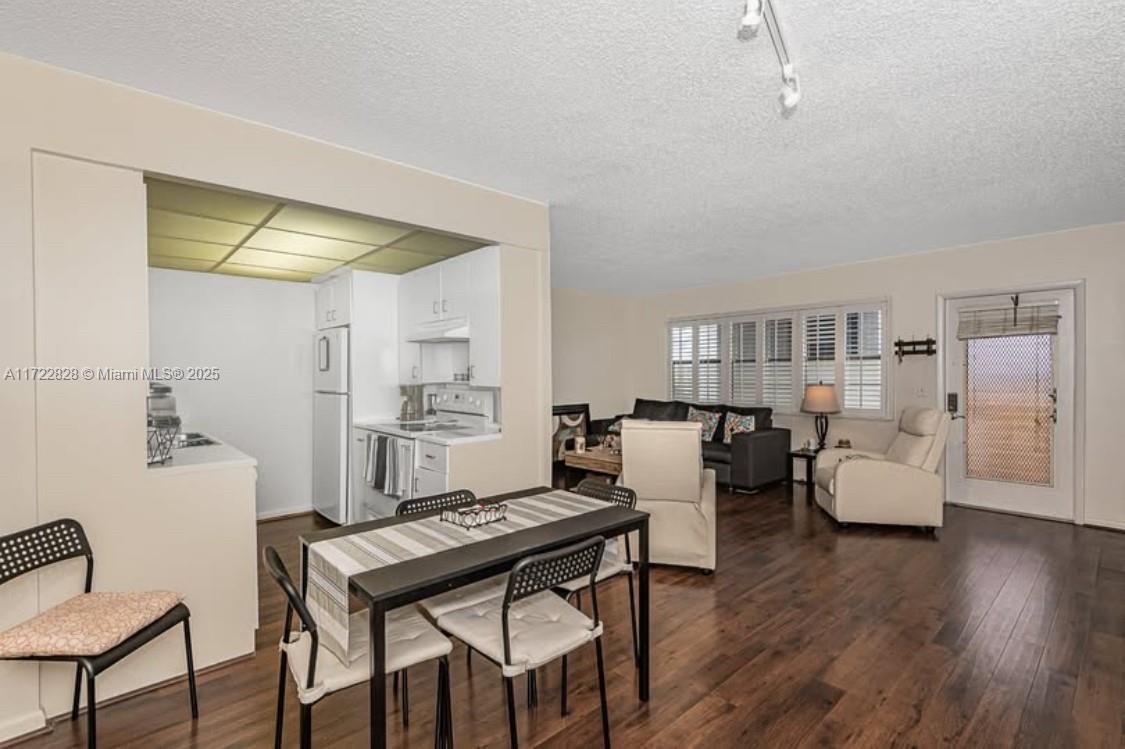 REXFORD AT CENTURY VILLAG - Residential Lease