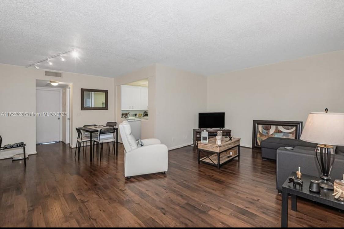 REXFORD AT CENTURY VILLAG - Residential Lease