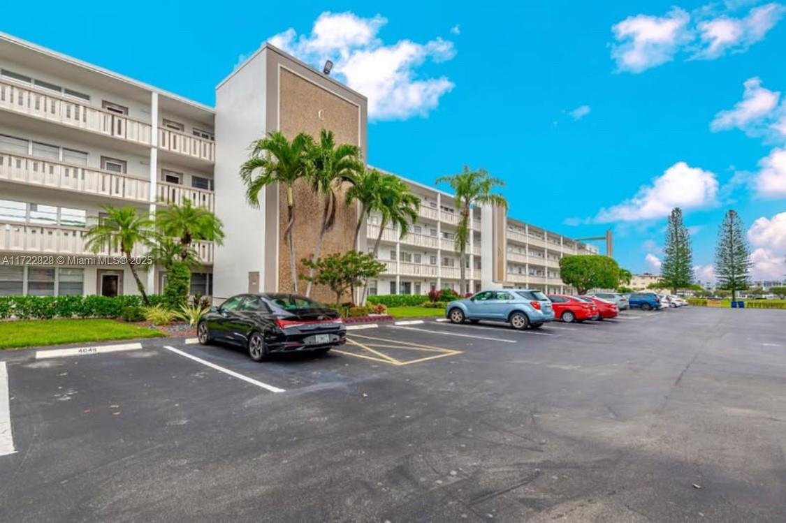 REXFORD AT CENTURY VILLAG - Residential Lease