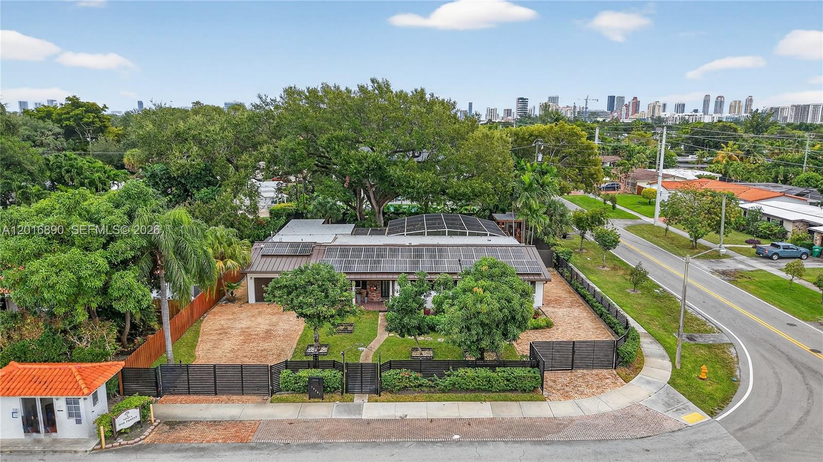HIGHLAND OAKS - Residential