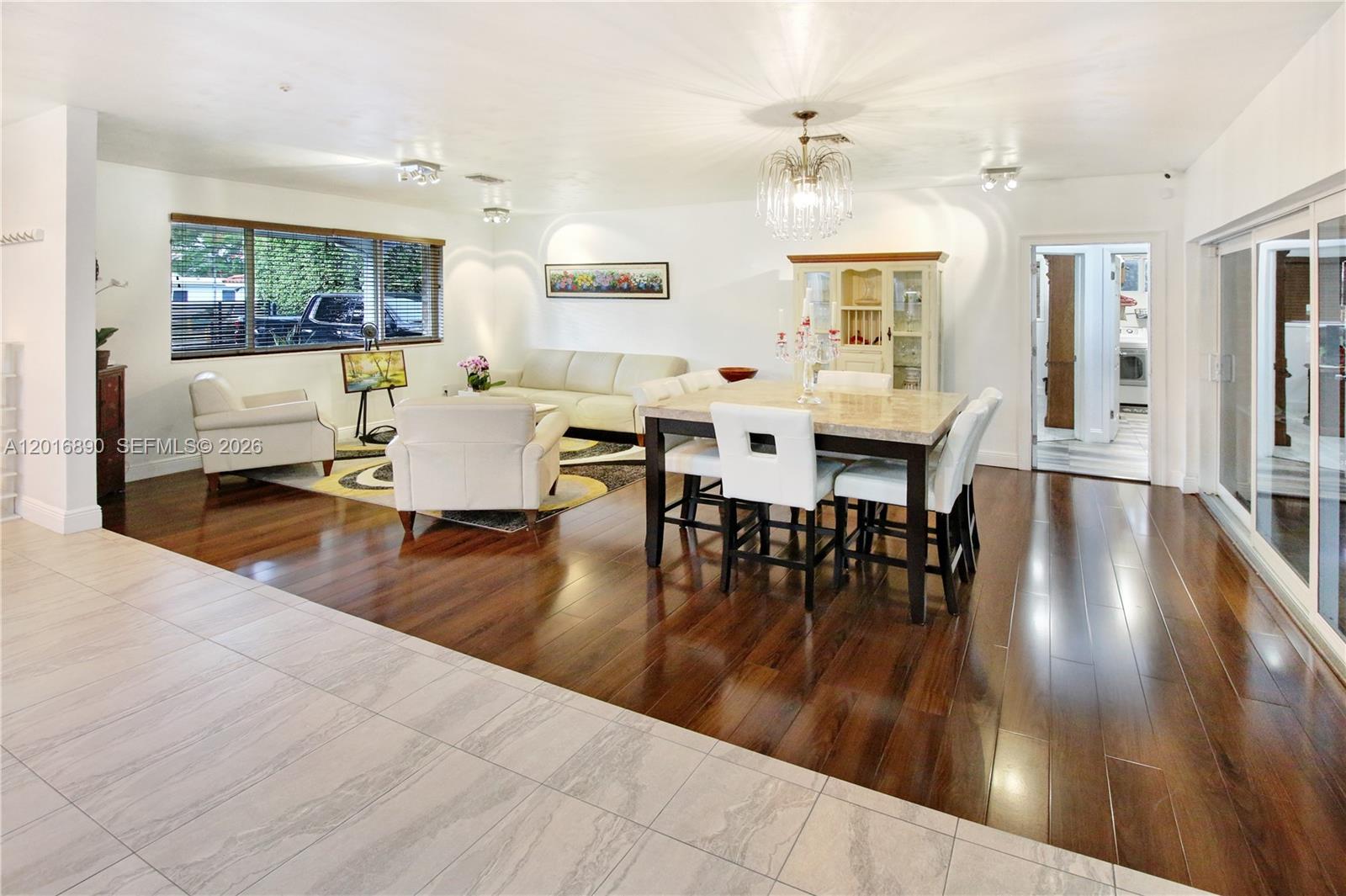 HIGHLAND OAKS - Residential
