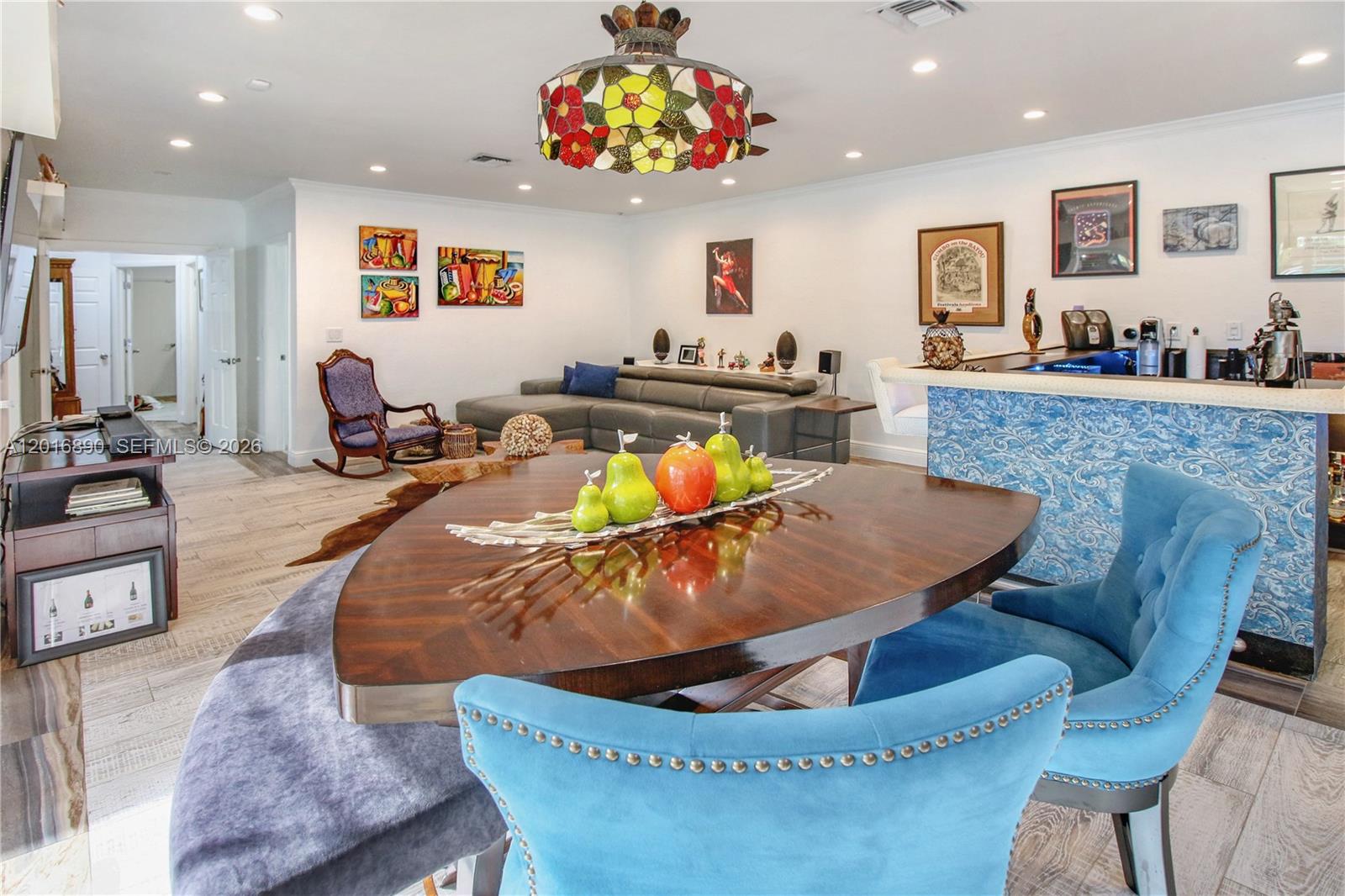 HIGHLAND OAKS - Residential