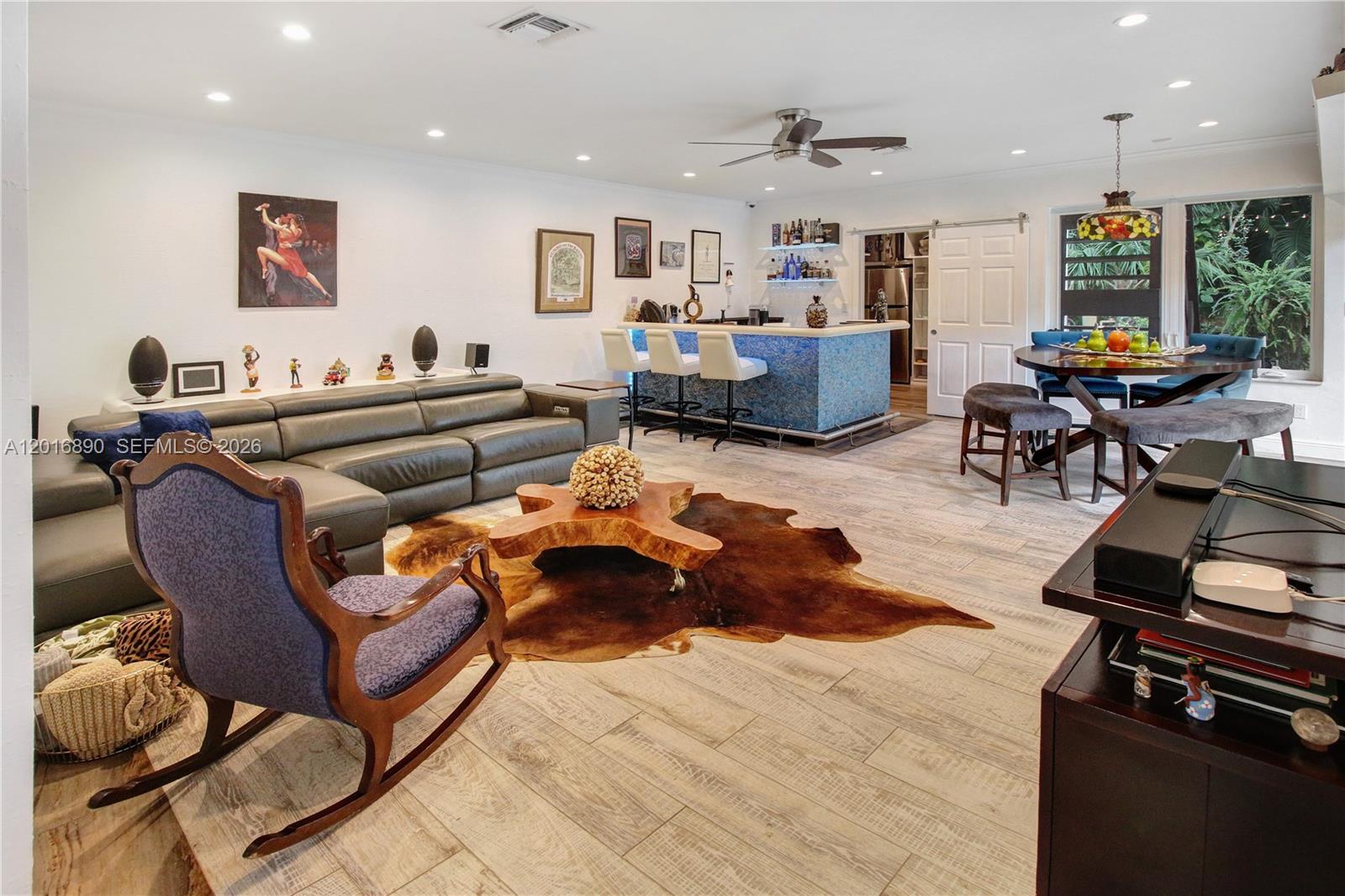 HIGHLAND OAKS - Residential