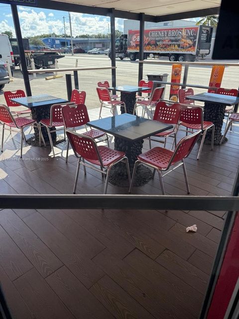 3595 NW 54th St Hialeah FL 33142