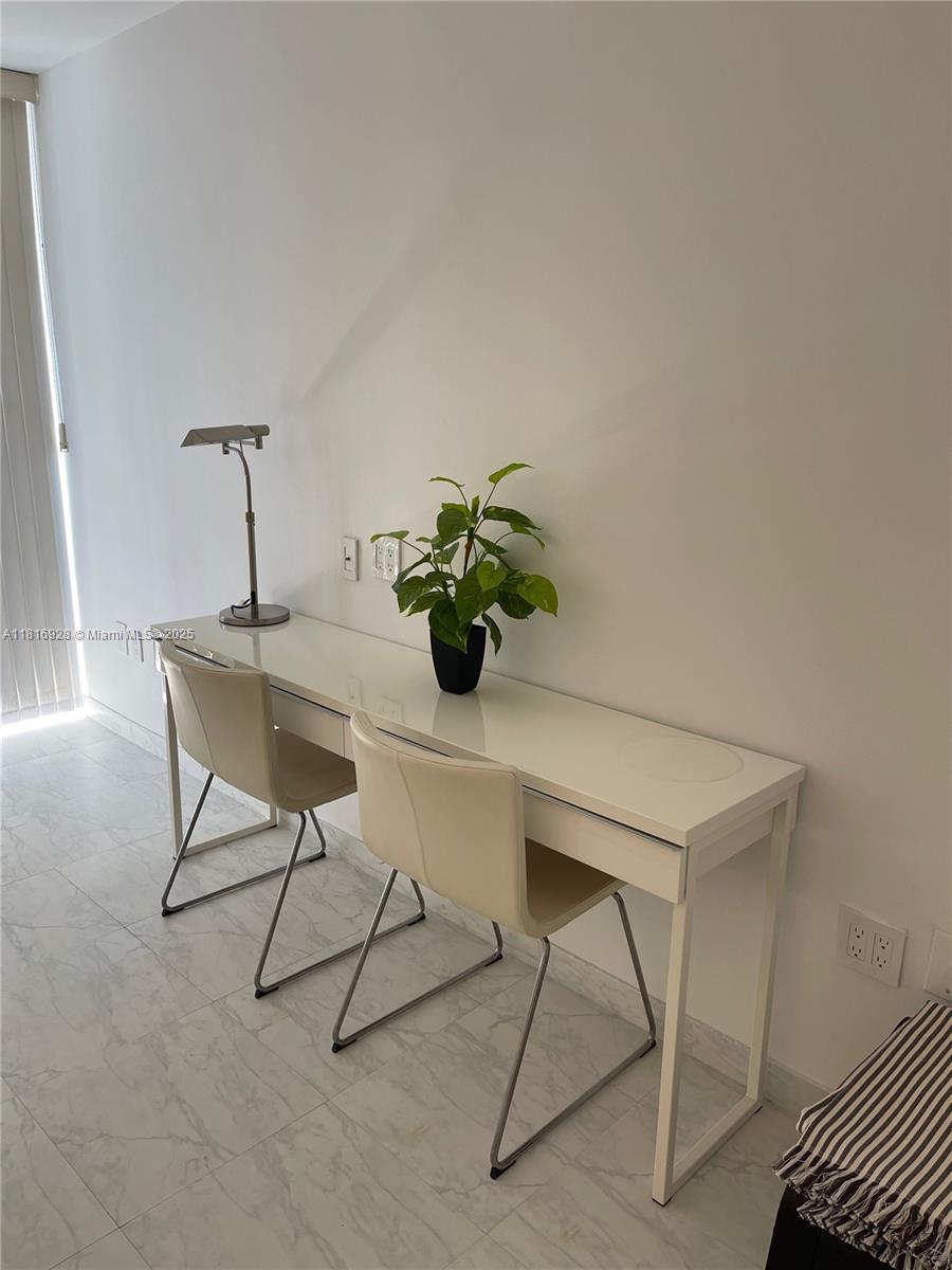 WATERVIEW CONDO - Residential Lease