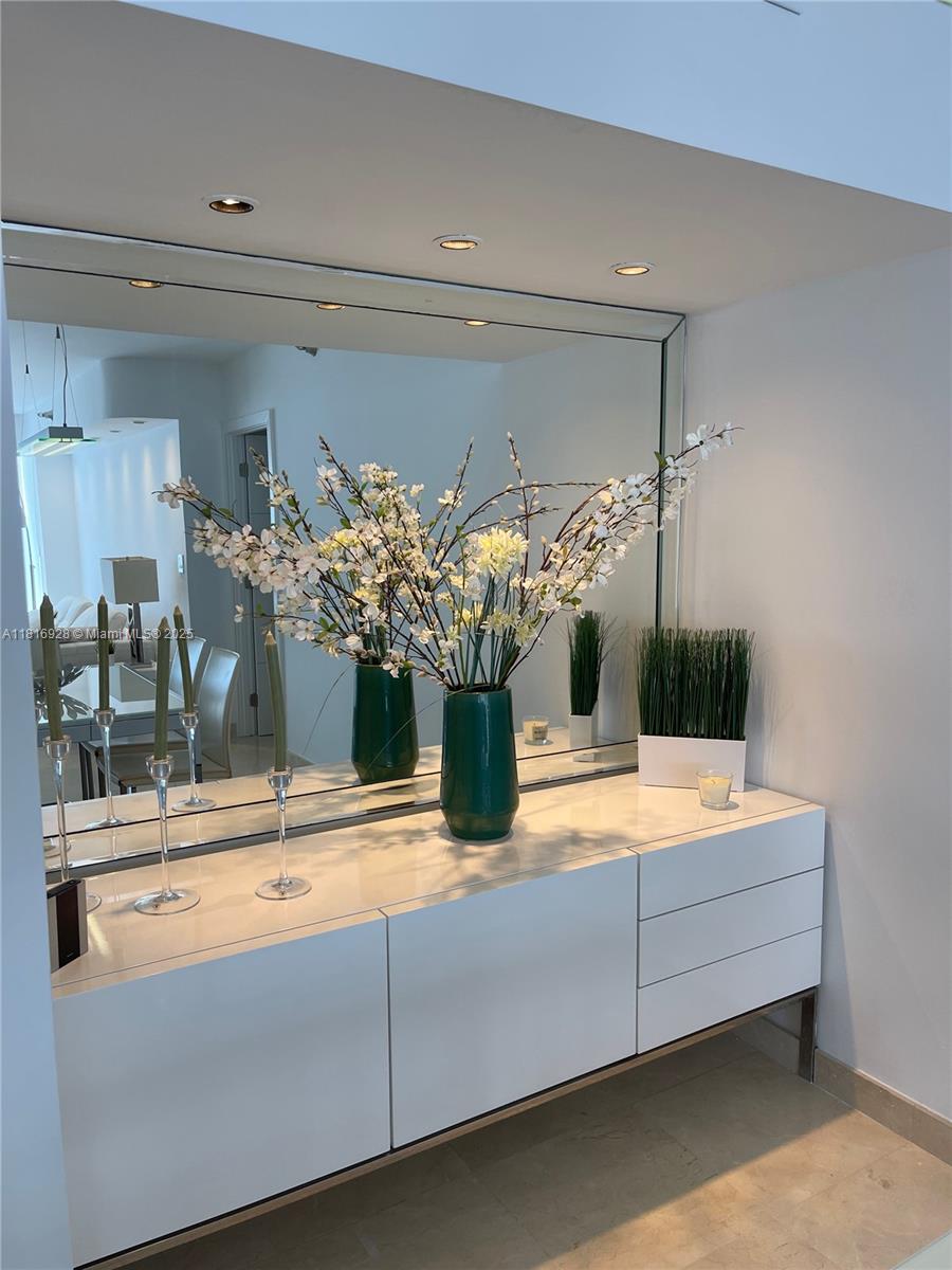 WATERVIEW CONDO - Residential Lease