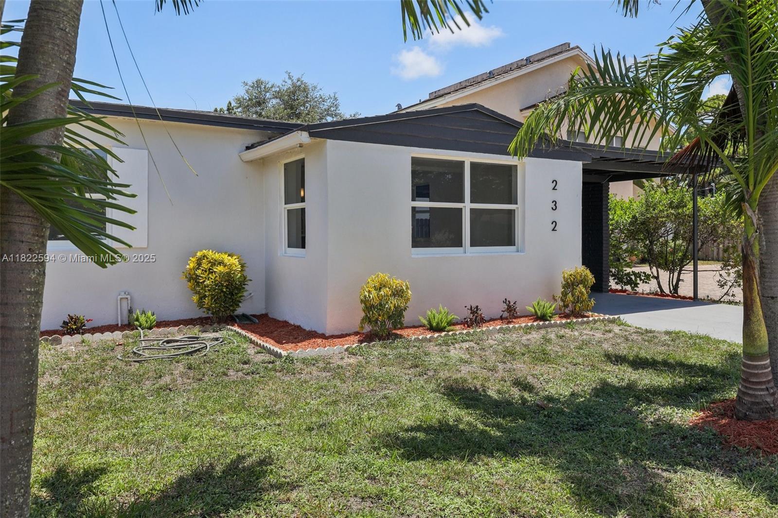 232 SW 22nd St