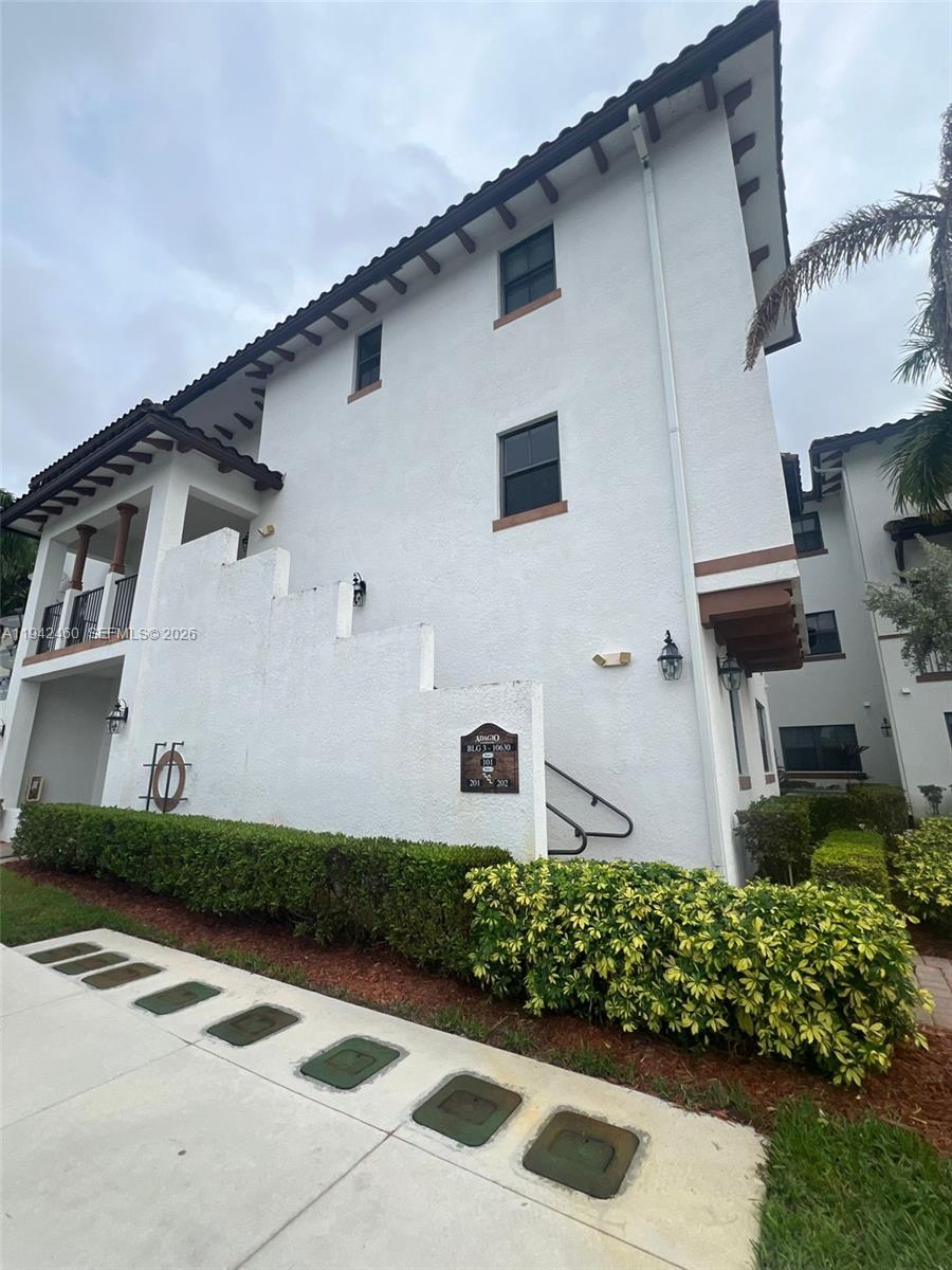 GRAND BAY ROADS - Residential