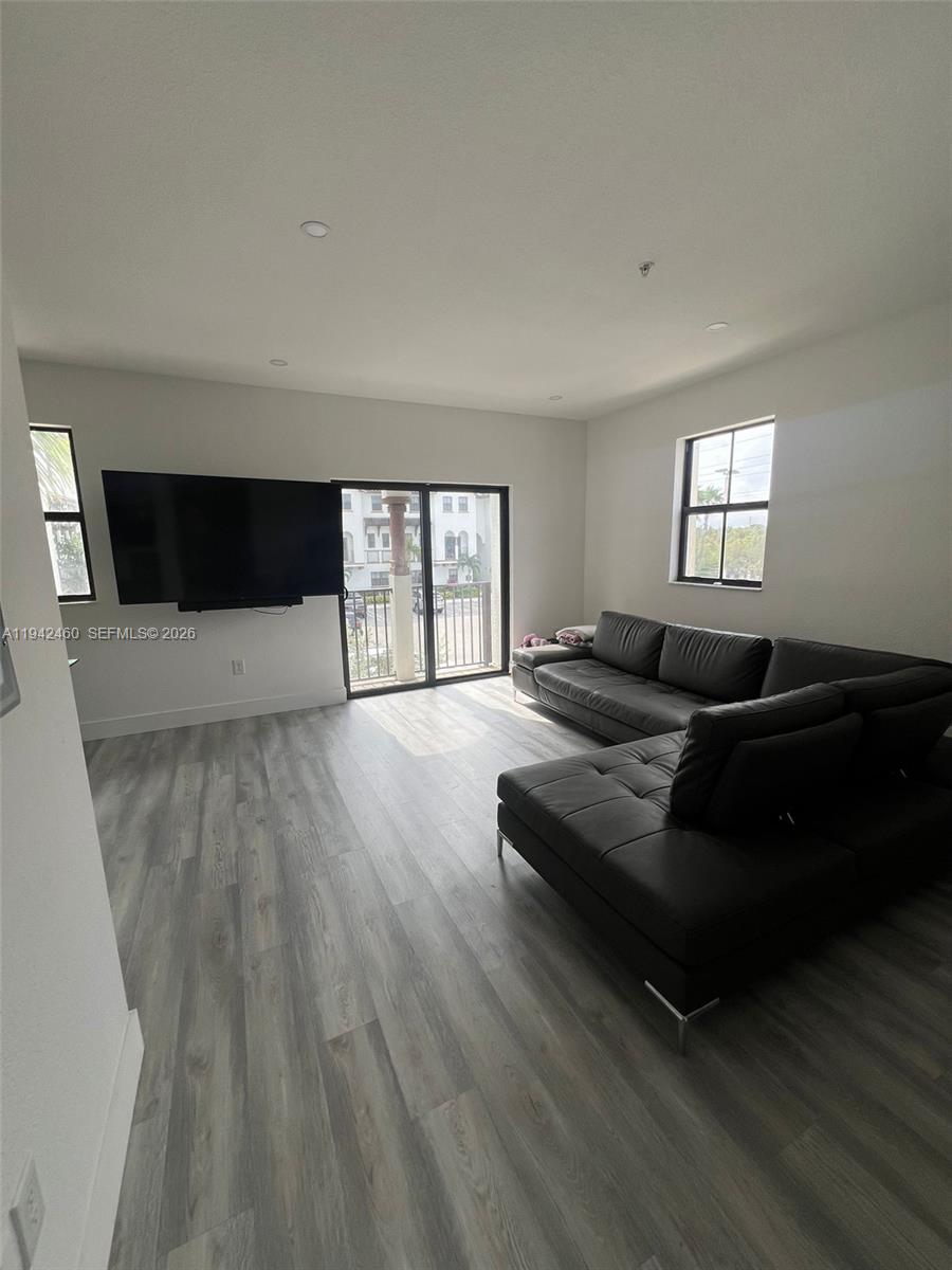 GRAND BAY ROADS - Residential