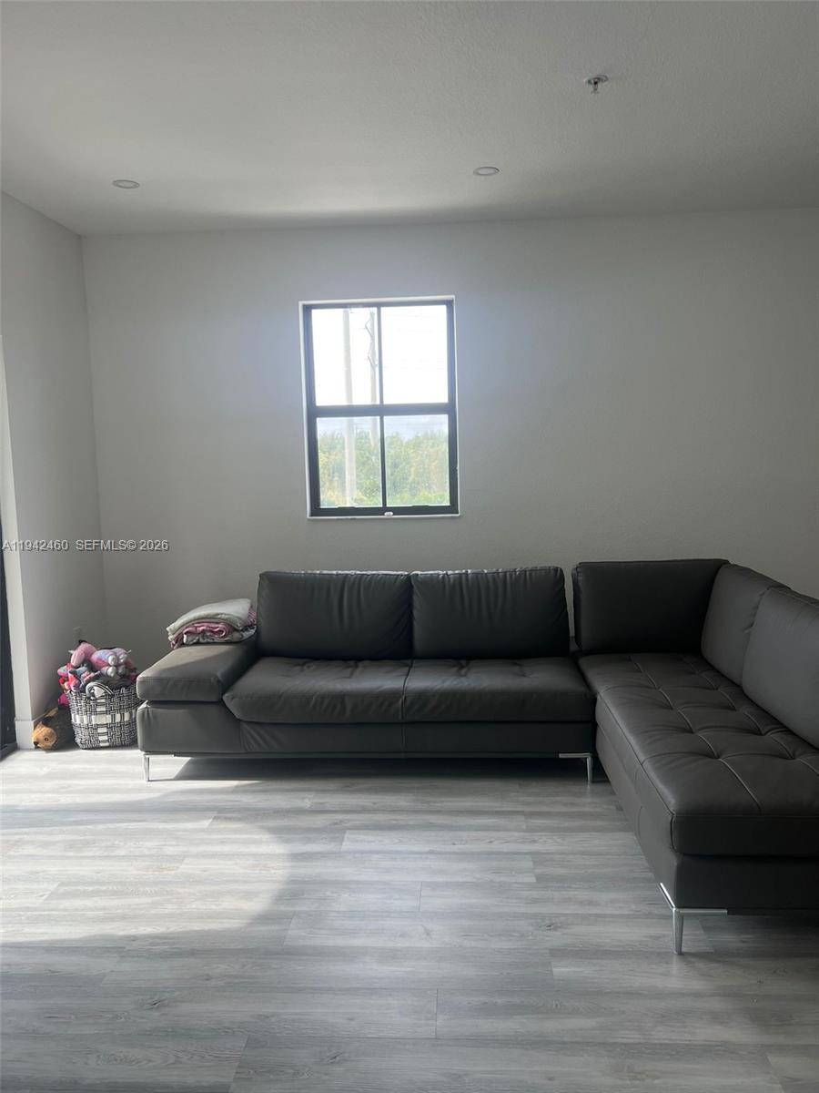 GRAND BAY ROADS - Residential