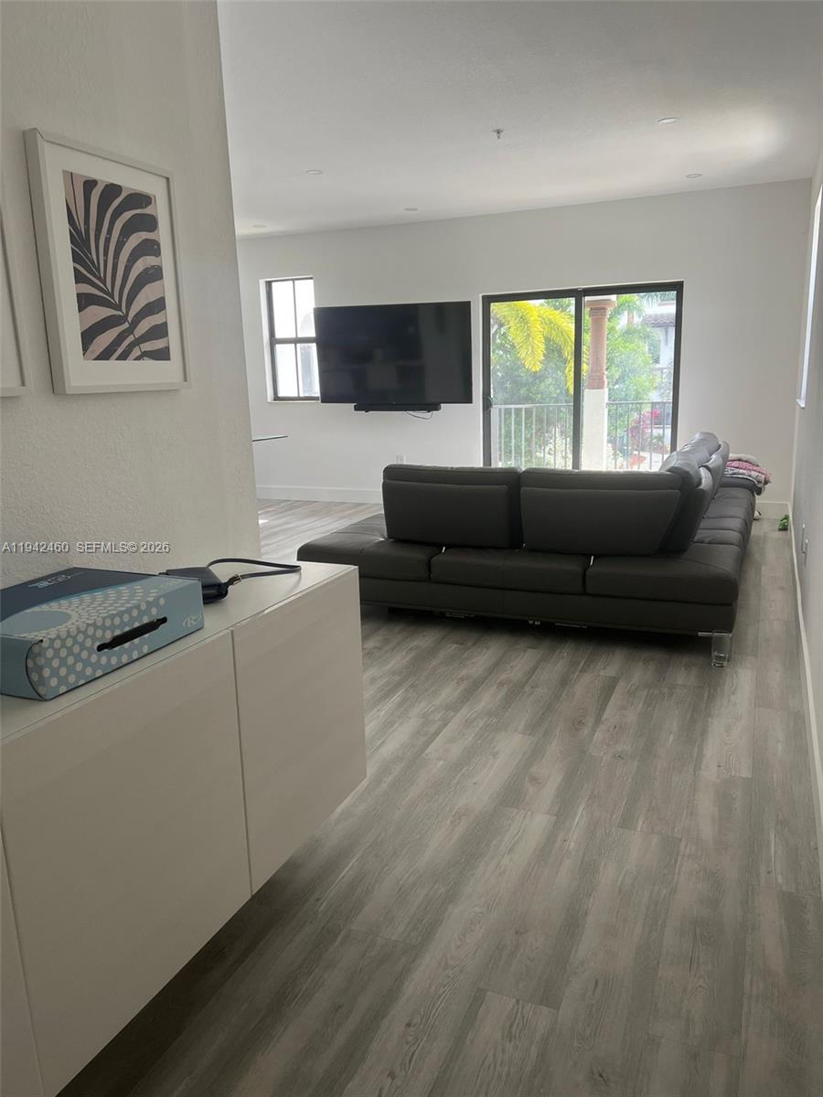 GRAND BAY ROADS - Residential