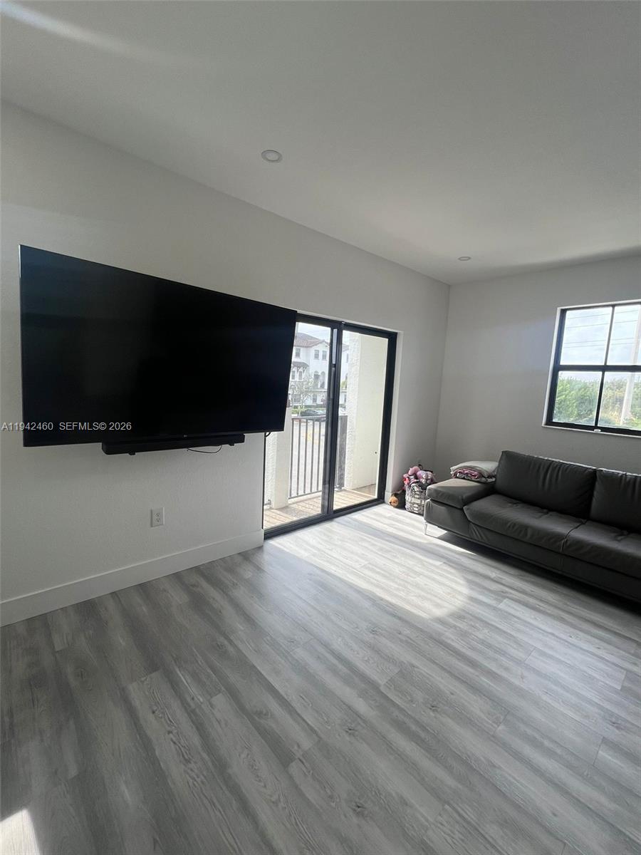 GRAND BAY ROADS - Residential