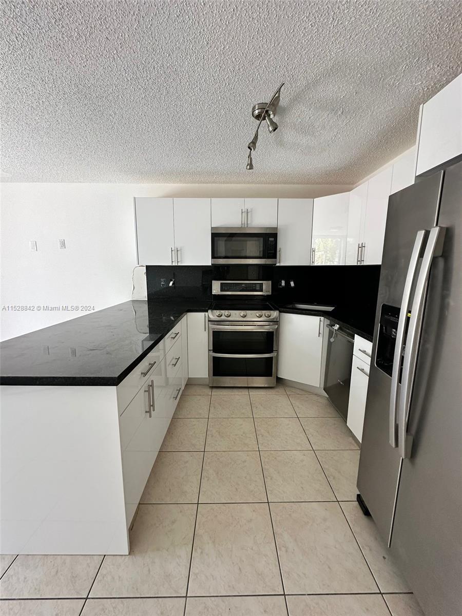 BRISTOL POINTE - Residential Lease