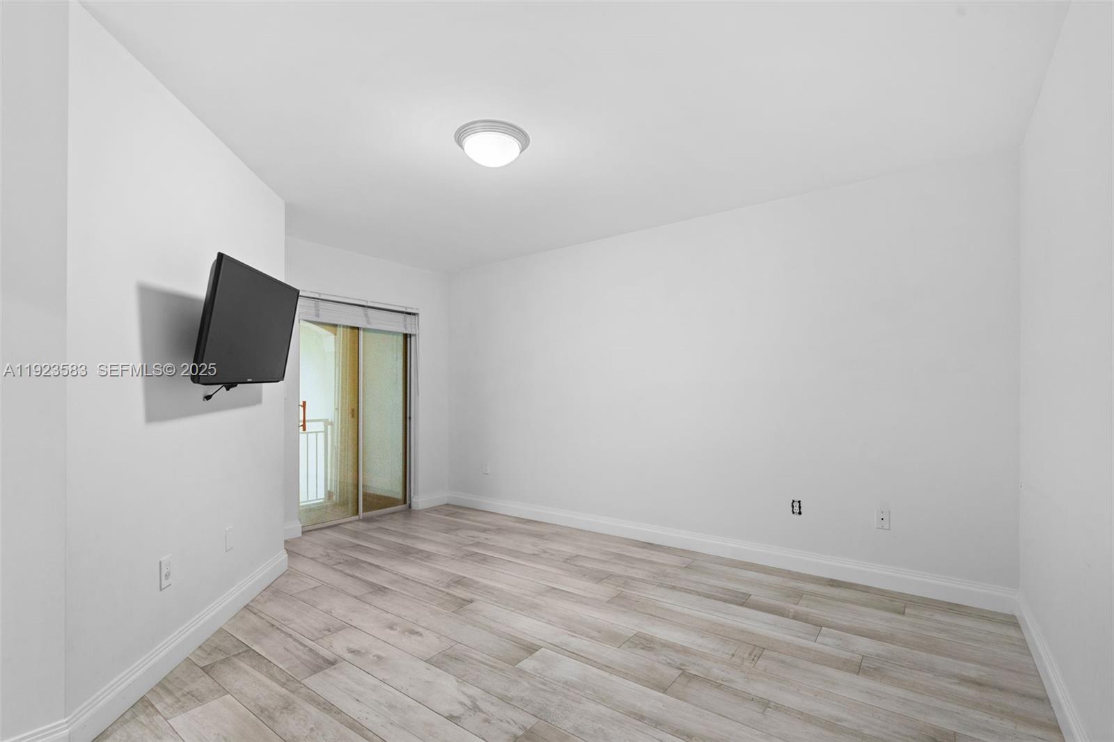 WEST LAKE VILLAGE PLAT - Residential Lease