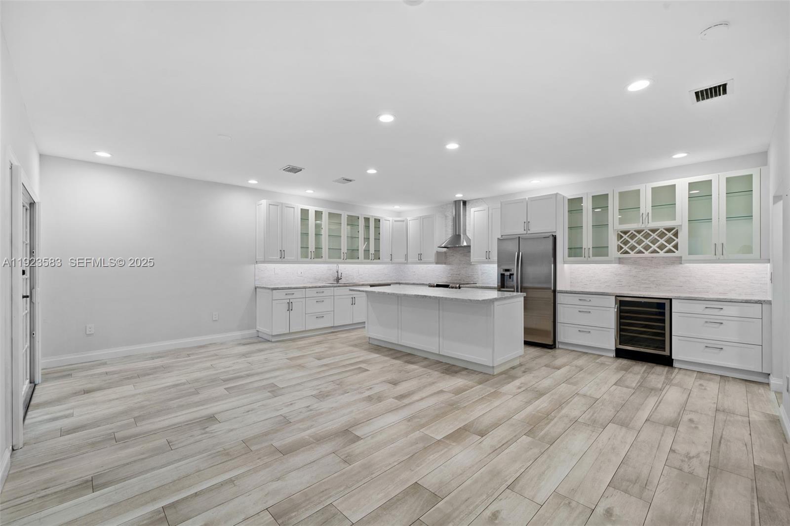 WEST LAKE VILLAGE PLAT - Residential Lease