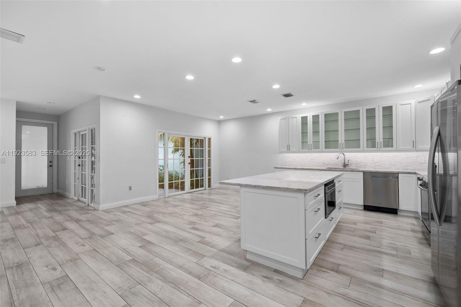 WEST LAKE VILLAGE PLAT - Residential Lease