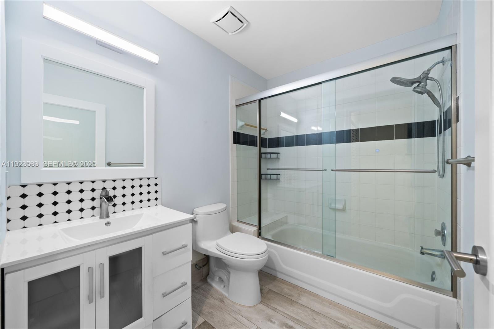 WEST LAKE VILLAGE PLAT - Residential Lease