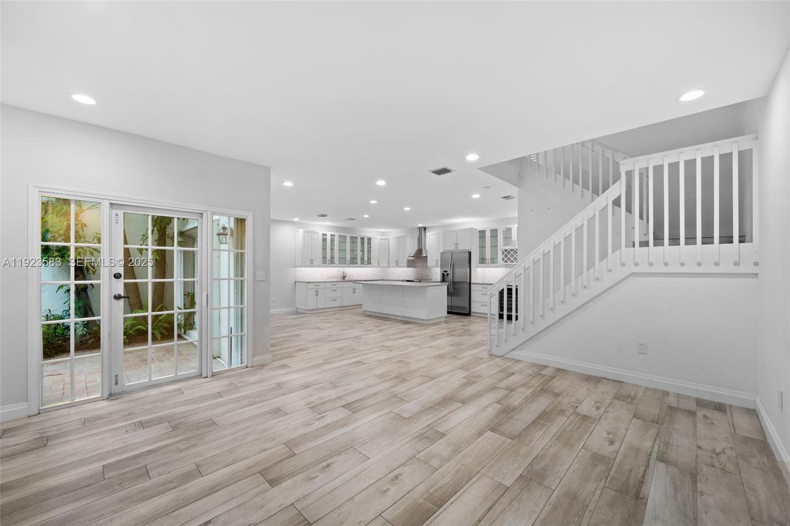 WEST LAKE VILLAGE PLAT - Residential Lease