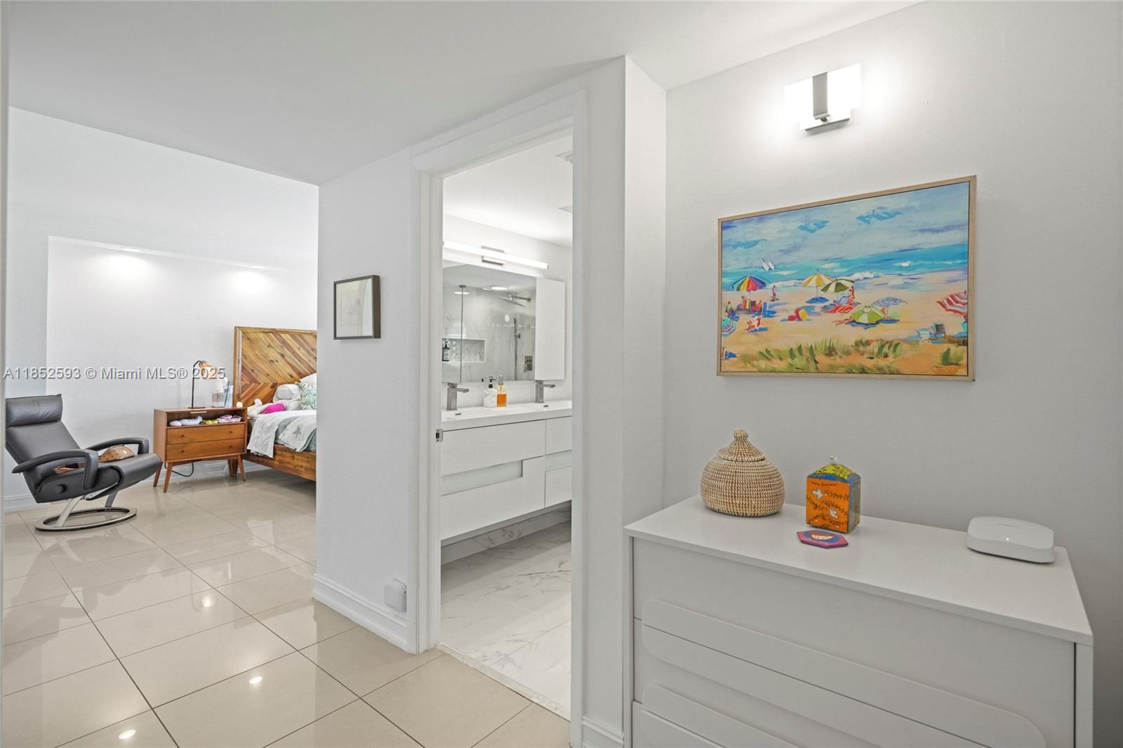 1000 ISL BLVD WILLIAMS IS - Residential