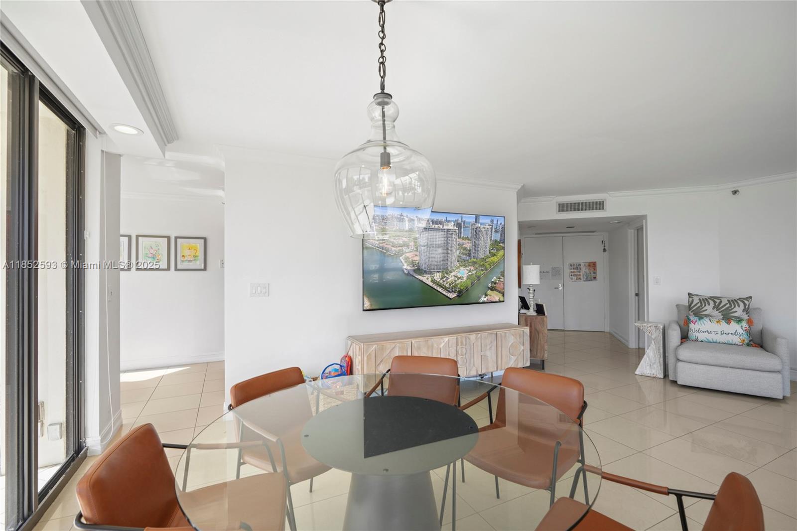 1000 ISL BLVD WILLIAMS IS - Residential