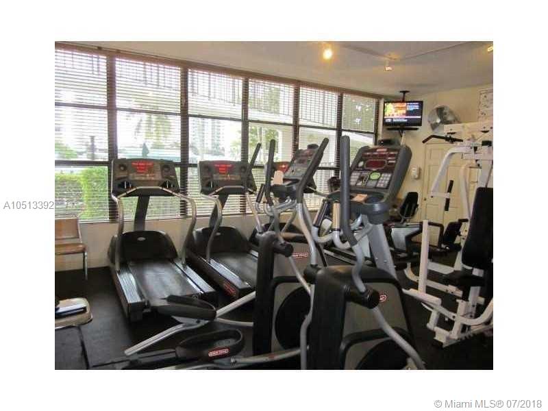 OCEANVIEW PARK CONDO - Residential Lease