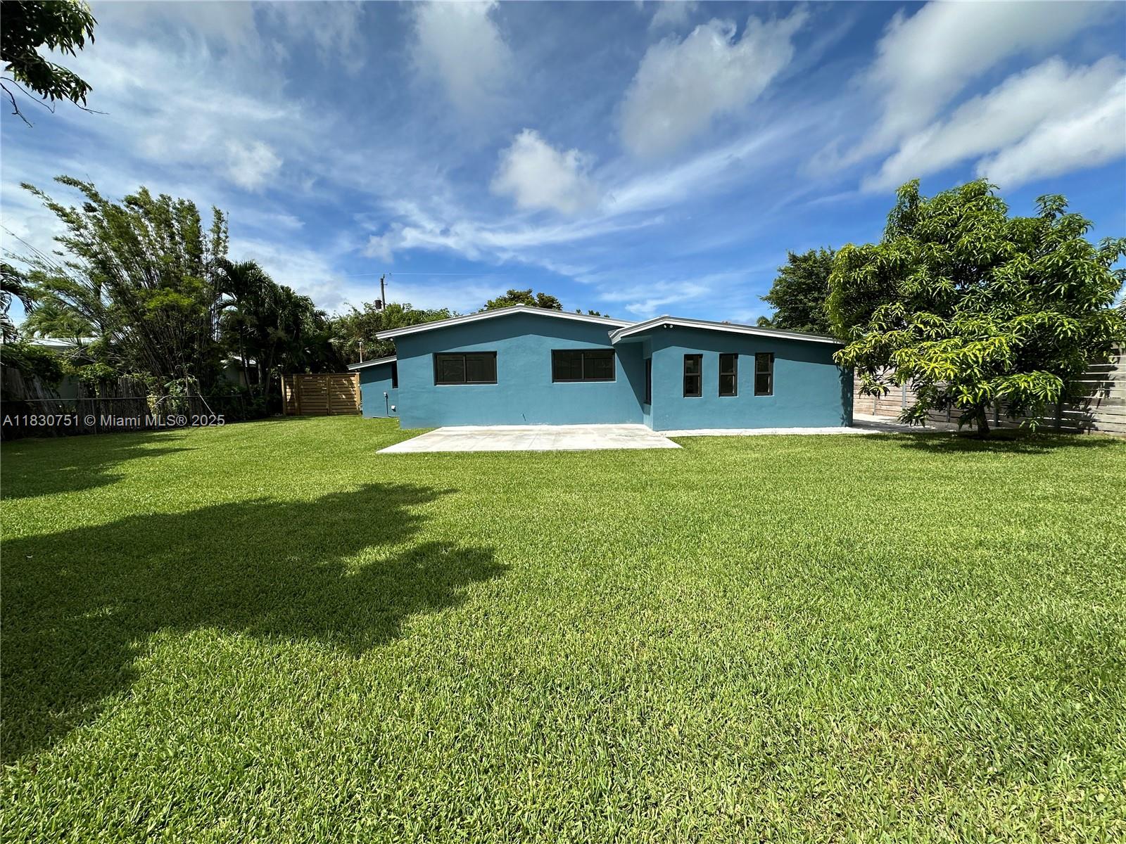 10230 Dolphin Rd 1