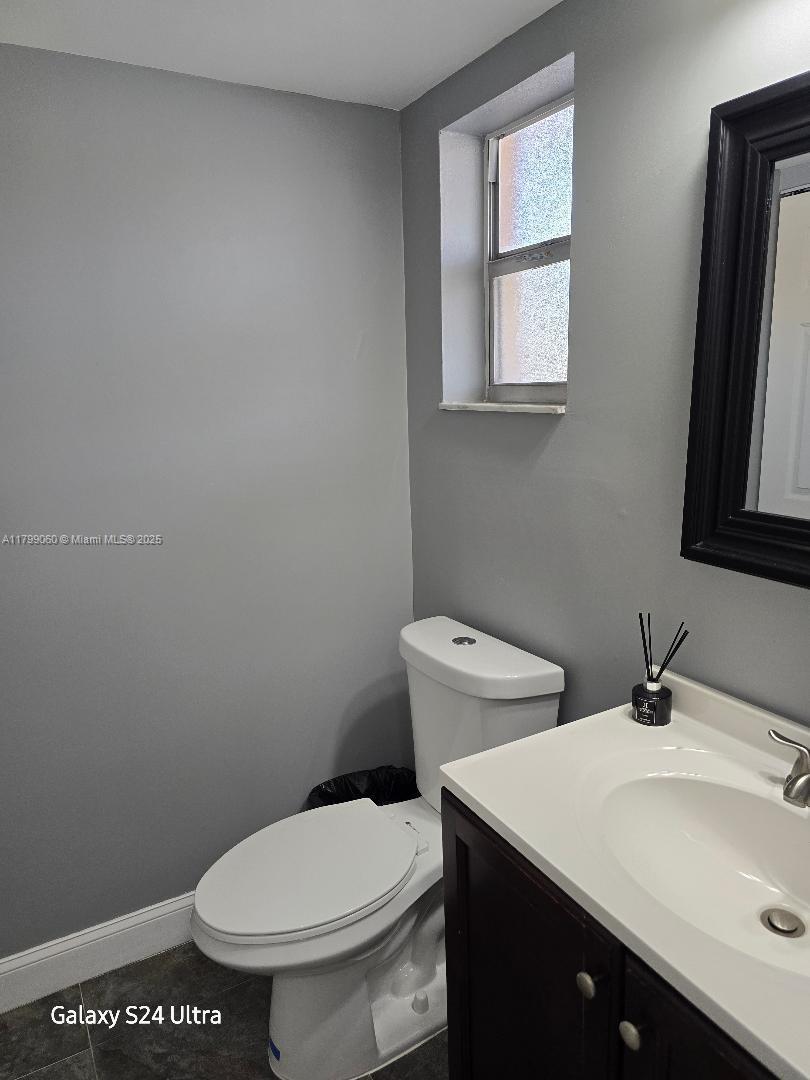 9800 Sunrise Lakes Blvd 104, Sunrise, Miami-Dade County, Florida - 1 Bedrooms  
2 Bathrooms - 