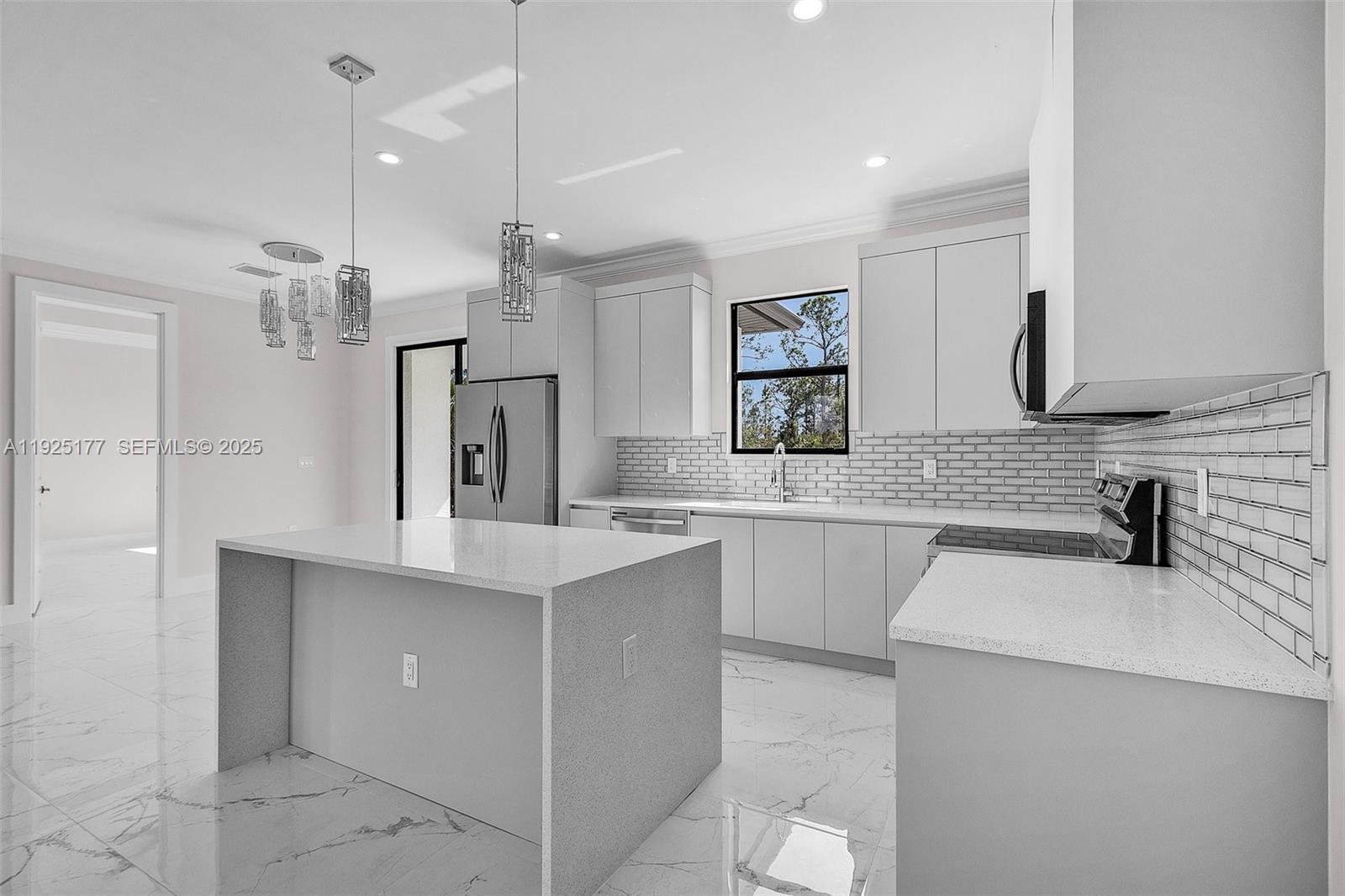 Golden Gate Estate - Residential