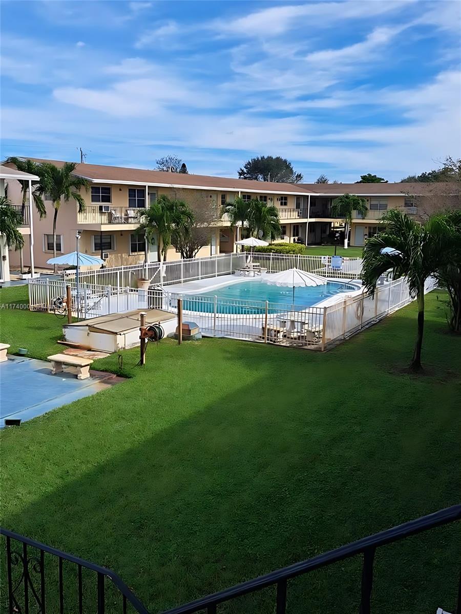 Rental Property at 7401 Pines Blvd 209, Pembroke Pines, Miami-Dade County, Florida - Bedrooms: 1 
Bathrooms: 1  - $1,750 MO.