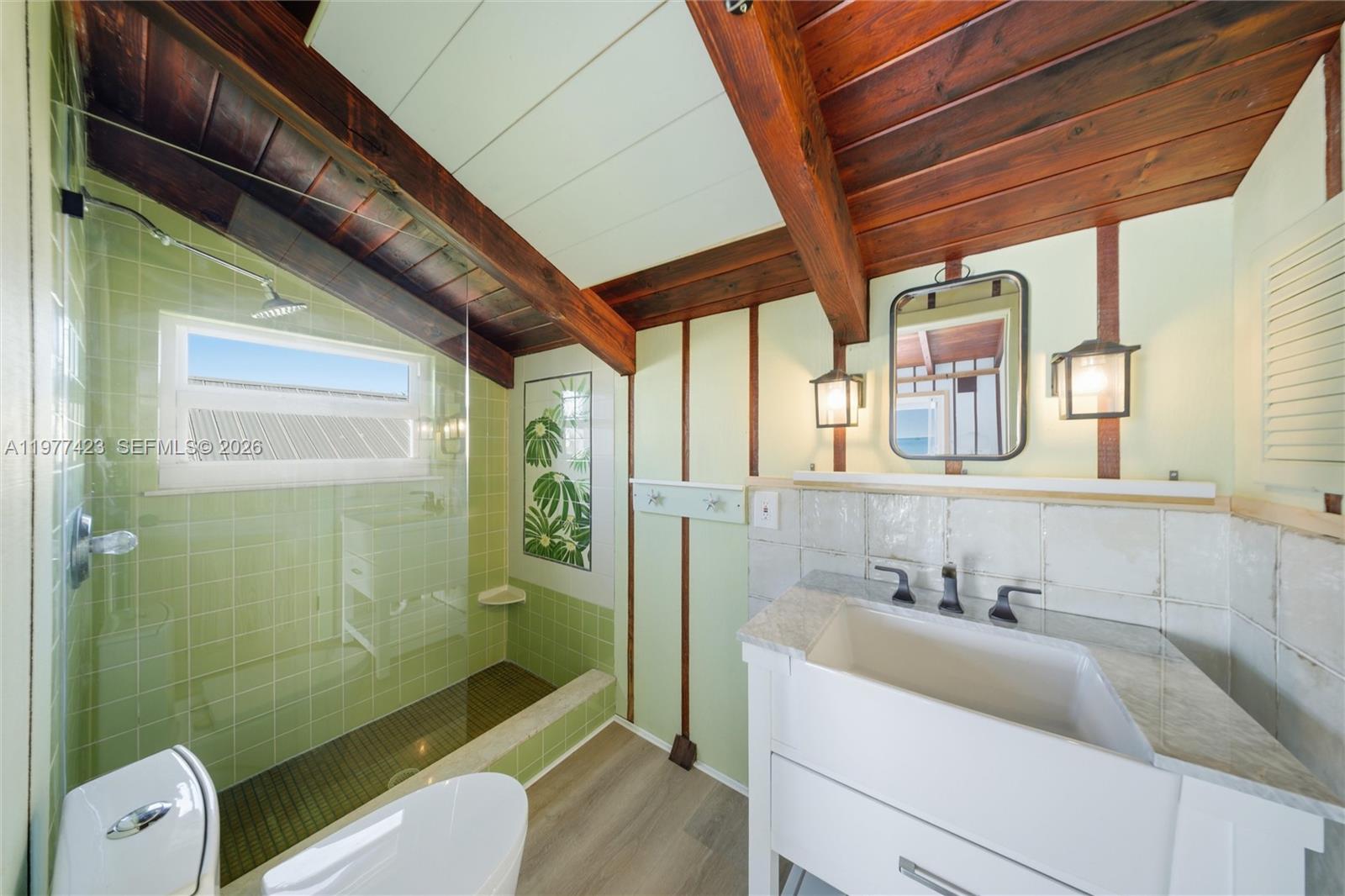 CUTTHROAT HARBOR ESTS - Residential