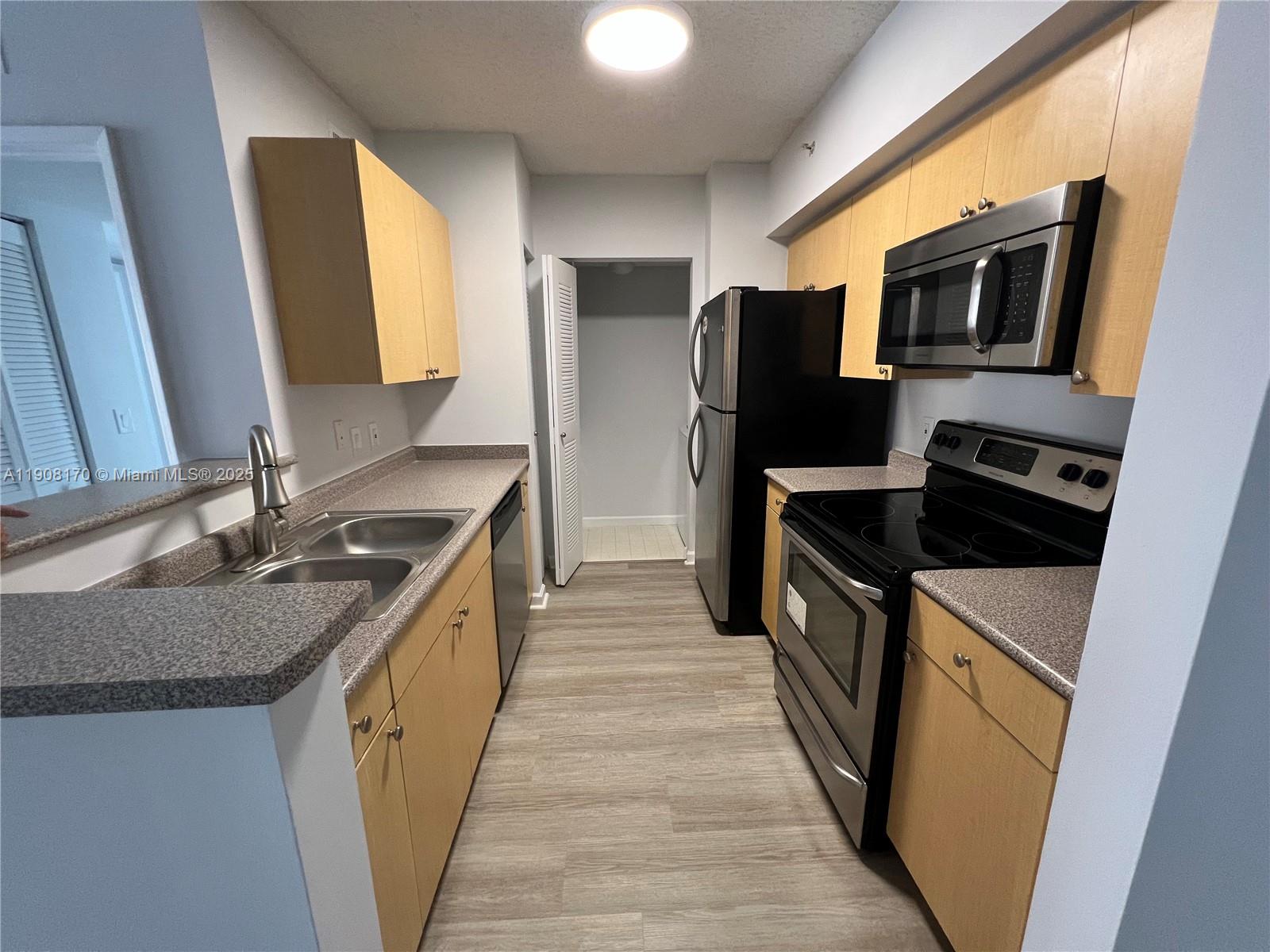 REGENT PARK CONDO - Residential Lease