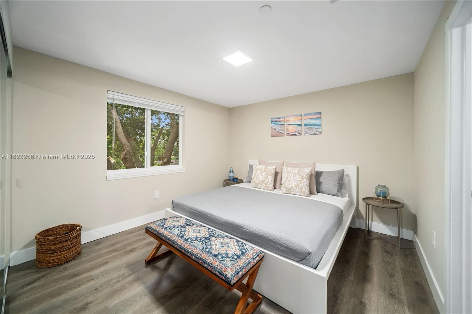 HOLLYWOOD PARK - Residential Income